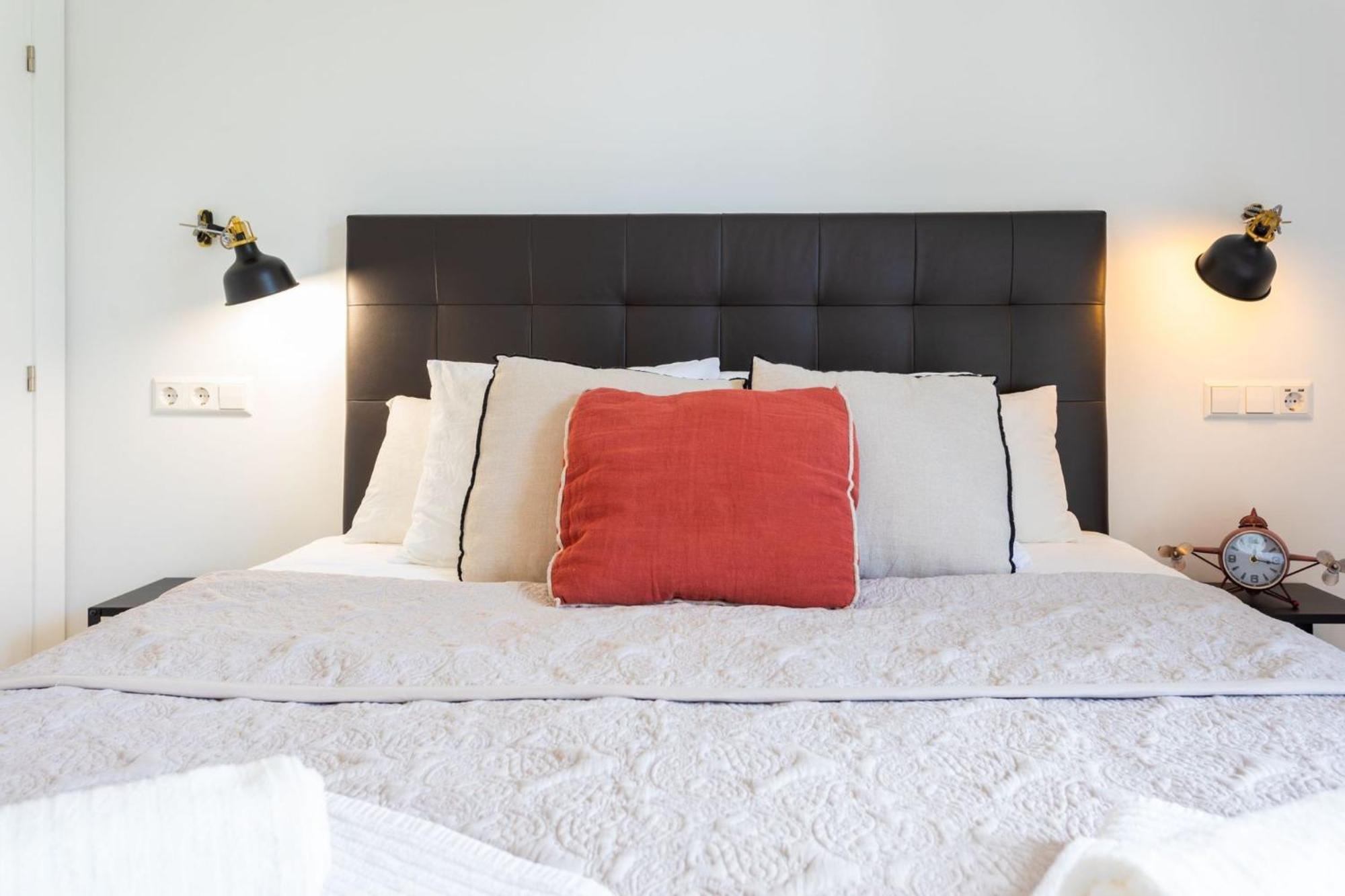 La Cala Beach Home - Beachfront Few Steps Away From Sandy Beach ลากาลาเดมิฮาส ภายนอก รูปภาพ